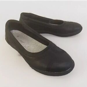 Clarks Cloudsteppers Ayla Flats Womens 7 Black  Slip On Excellent Condition
